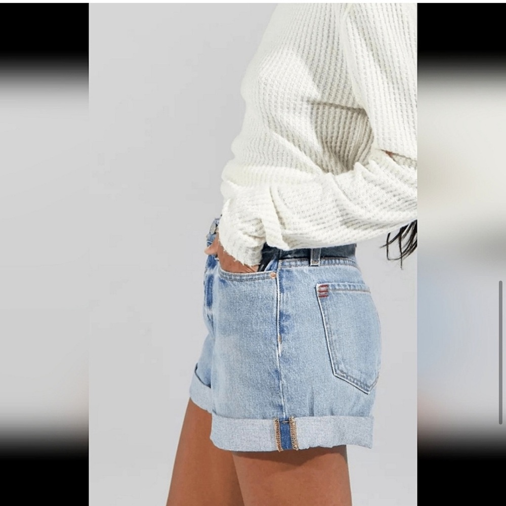 Bdg Urban Outfitters Women's High Rise Denim Mom Shorts Stretch Blue Size 28 - Picture 6 of 11